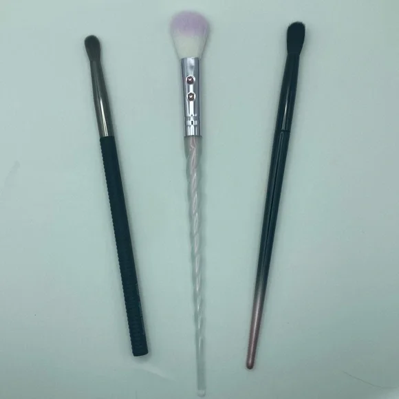 Lattice, SLMISSGLAM, & Shades by Shan Makeup Brush Trio - Picture 1 of 5